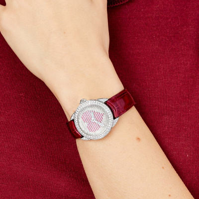 piccadilly-red-mystery-heart v5 wrist-2575018